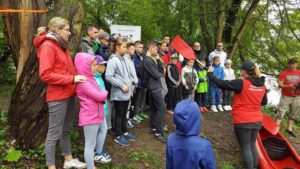 Uczestnicy pikniku kajakowo - edukacyjnego