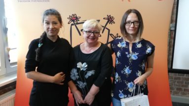 Gala wręczania grantów  Ewa Dziemieszonek, Justyna Potomska, Anna Przybytniak - Grabowska
