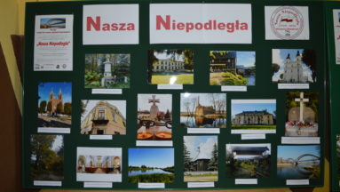 Wystawa fotografii wykonanych przez uczestników projektu