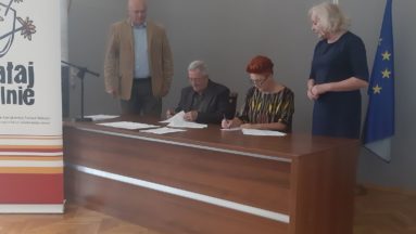 Organizacje w trakcie podpisywania umowy dotacyjnej