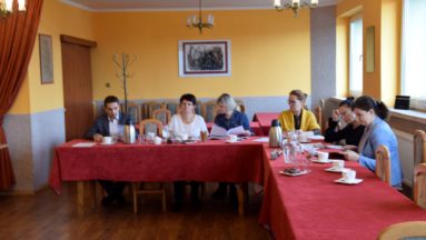 Warsztaty dziennikarskie w ramach projektu "Wieści gminne - co w trawie piszczy"