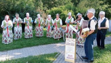 Zespół Szklarki podczas swojego pierwszego koncertu