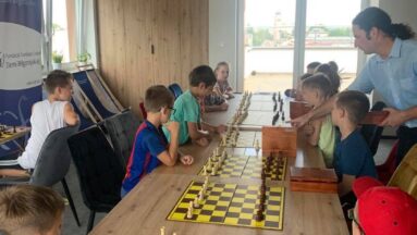 Szachy to królweska gra.